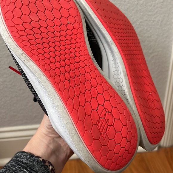 New Balance Womens Fresh Foam Lazer V1 WLAZRMT Black Running Shoes Sneakers 9.5 - Picture 14 of 16